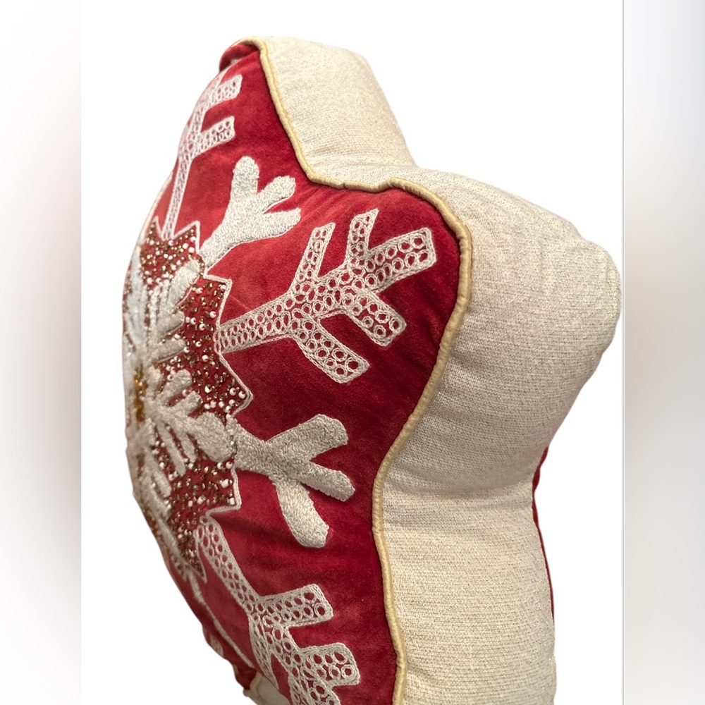 NET Purva Beaded Winter Snowflake Red, Cream withh Gold Flecks Throw Pillow